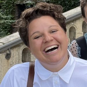 Meet your Posher, Mara